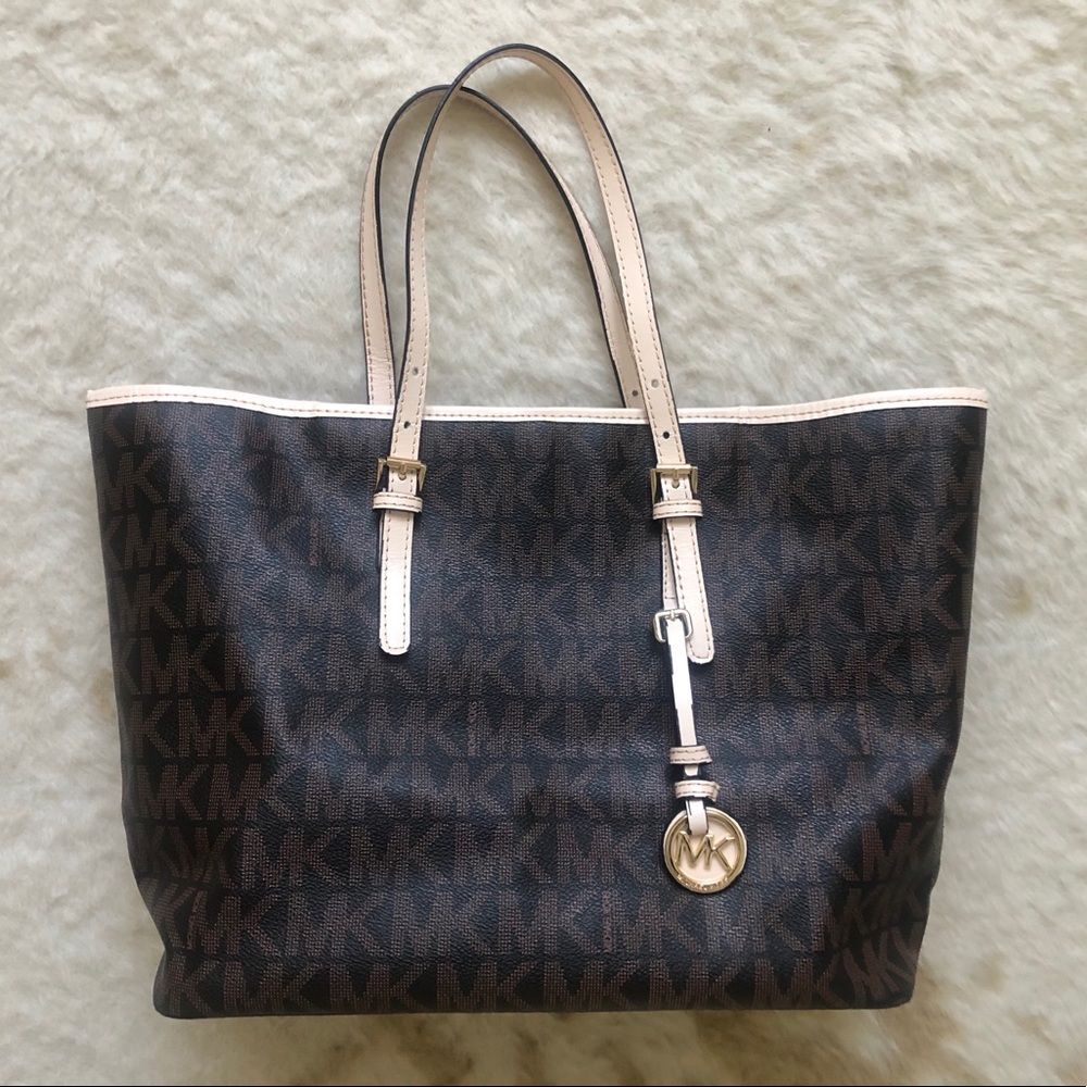 Gorgeous Micheal Kors Tote in Perfect Condition